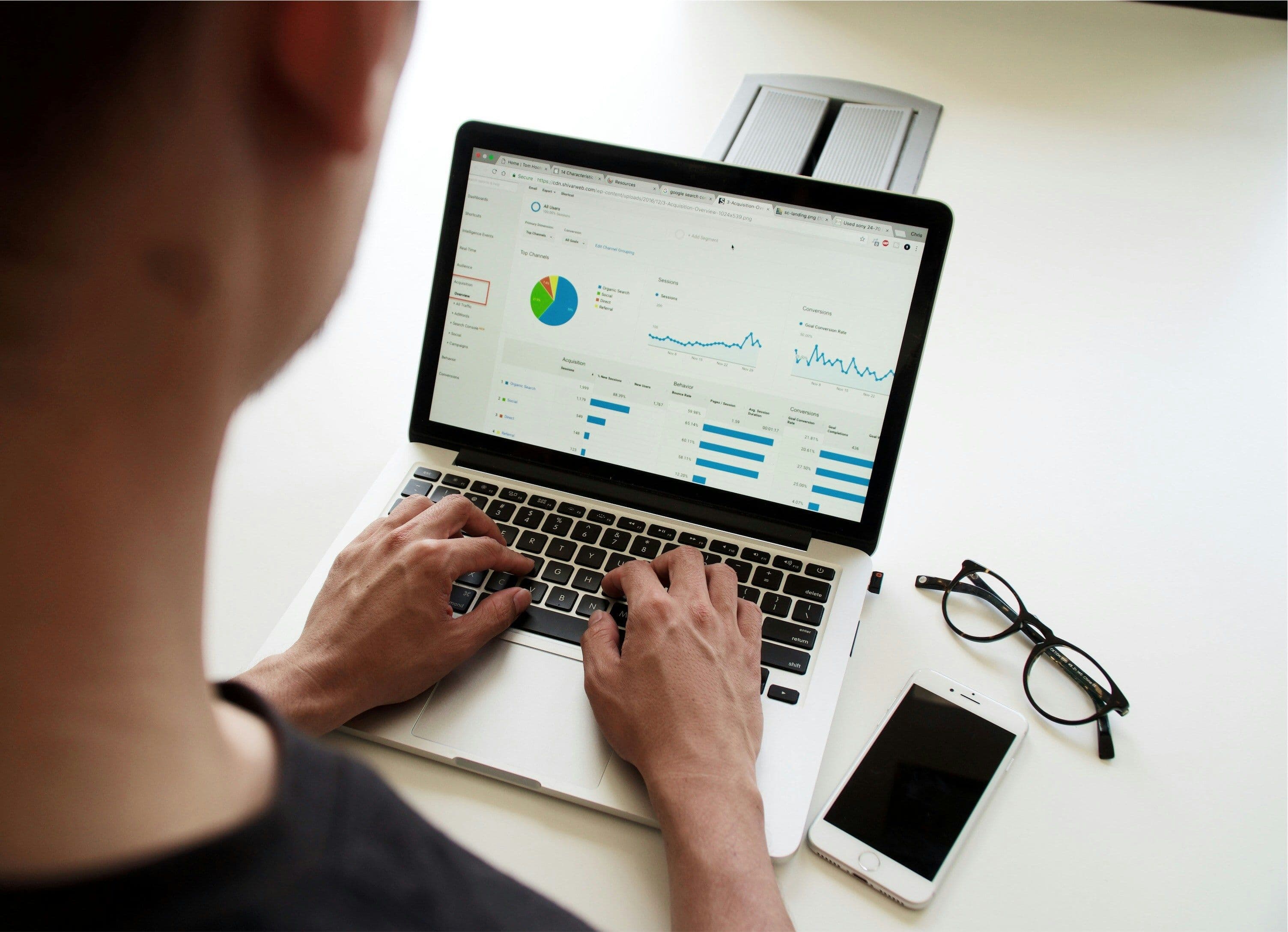 The CFO That Works While You Build